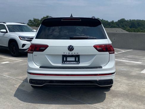 Certified 2024 Volkswagen Tiguan SE R-Line FWD image 3