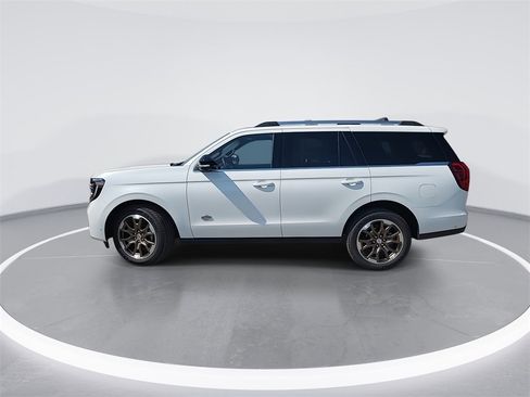 New 2025 Ford Expedition King Ranch image 5