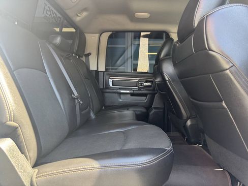 Used 2016 RAM 1500 Laramie AWD/4WD image 31