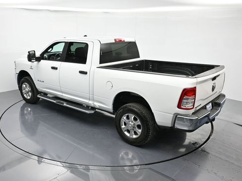 Used 2024 RAM 2500 Big Horn image 33