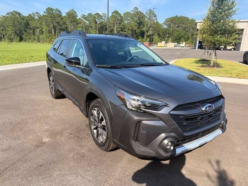Used 2025 Subaru Outback Limited AWD/4WD image 13