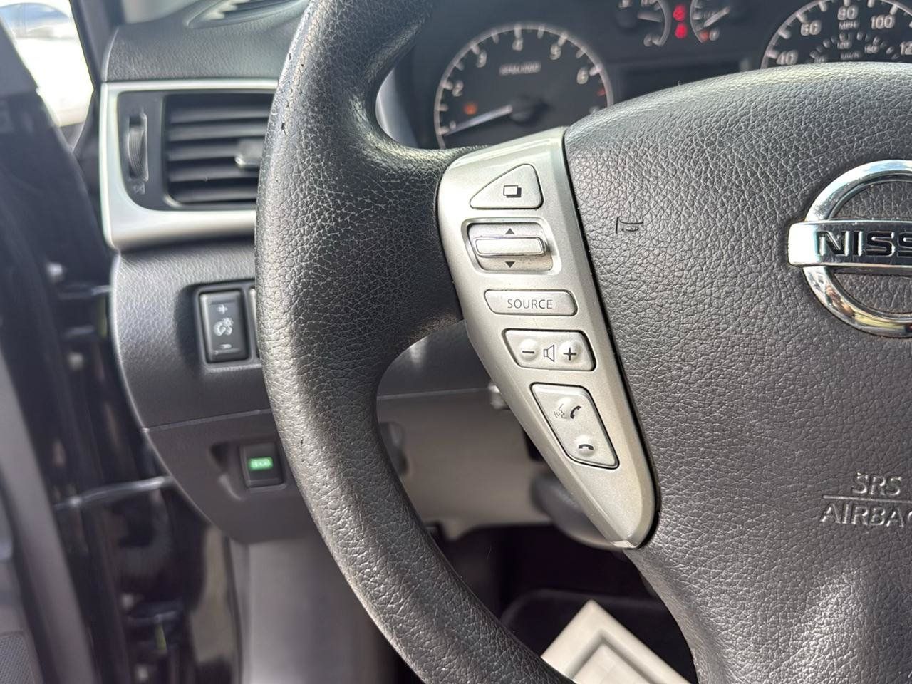 Used 2016 Nissan Sentra S FWD image 16