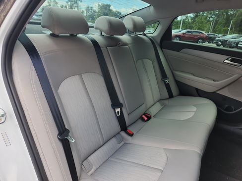 Used 2019 Hyundai Sonata SE FWD image 18