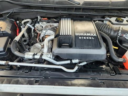 Used 2024 Chevrolet Silverado 1500 ZR2 image 33