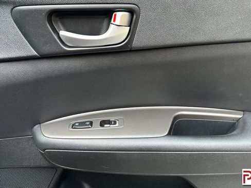 Used 2019 Kia Optima LX image 19