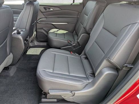 New 2026 Chevrolet Traverse LT w/ Sun and Wheel Package FWD image 15