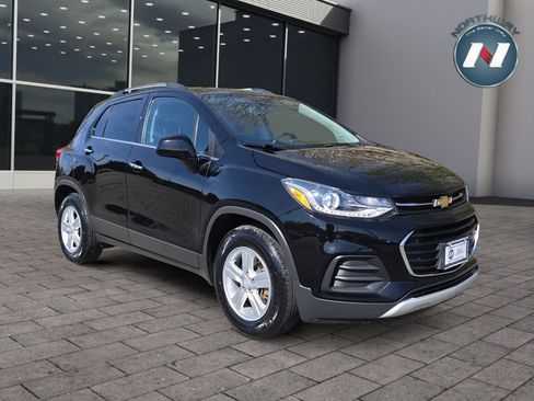 Used 2019 Chevrolet Trax LT w/ LT Convenience Package FWD image 7