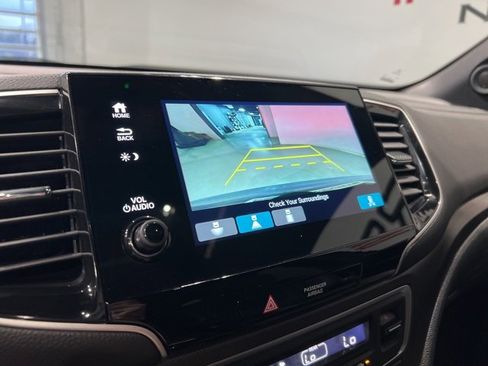 Used 2022 Honda Pilot TrailSport image 33