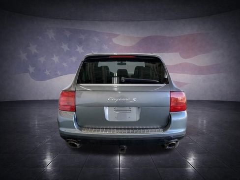 Used 2004 Porsche Cayenne S image 4
