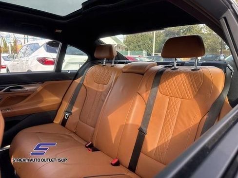 Used 2022 BMW 750Li xDrive AWD/4WD image 37