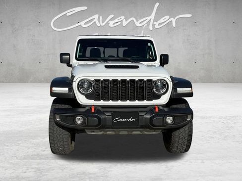 Used 2024 Jeep Gladiator Mojave w/ Convenience Group AWD/4WD image 18