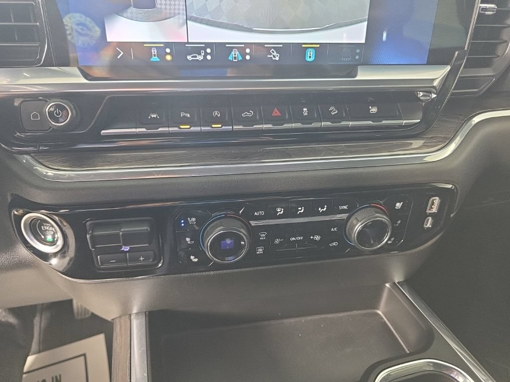 Used 2023 Chevrolet Silverado 1500 LTZ w/ LTZ Convenience Package II AWD/4WD image 20