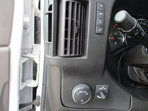 Used 2023 GMC Savana 2500 Work Van w/ Driver Convenience Package image 10