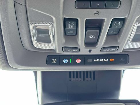 Used 2022 GMC Sierra 1500 Denali AWD/4WD image 28