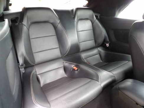 Used 2020 Ford Mustang Premium RWD image 15