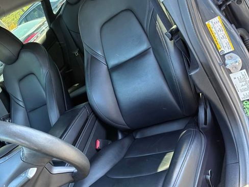 Used 2022 Tesla Model 3 Long Range AWD/4WD image 18