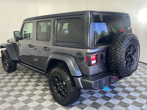 Used 2023 Jeep Wrangler Unlimited w/ Cold Weather Group AWD/4WD image 9