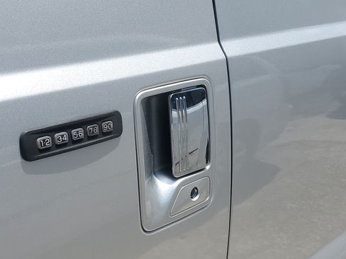 Used 2014 Ford F350 Platinum AWD/4WD image 7