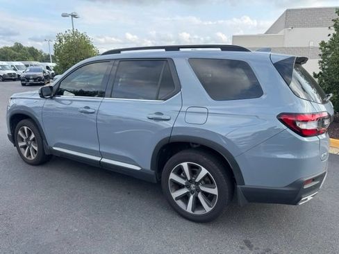 Used 2025 Honda Pilot Touring image 23