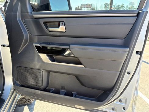 Used 2024 Toyota Tundra Limited image 14