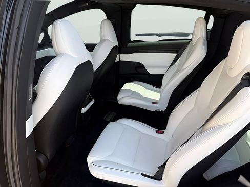Used 2022 Tesla Model X Plaid AWD/4WD image 16