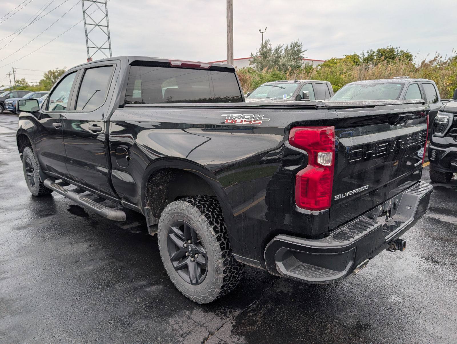 Used 2022 Chevrolet Silverado 1500 Custom Trail Boss AWD/4WD image 6