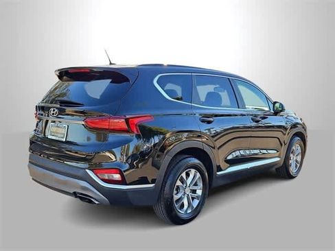 Used 2020 Hyundai Santa Fe SE image 8