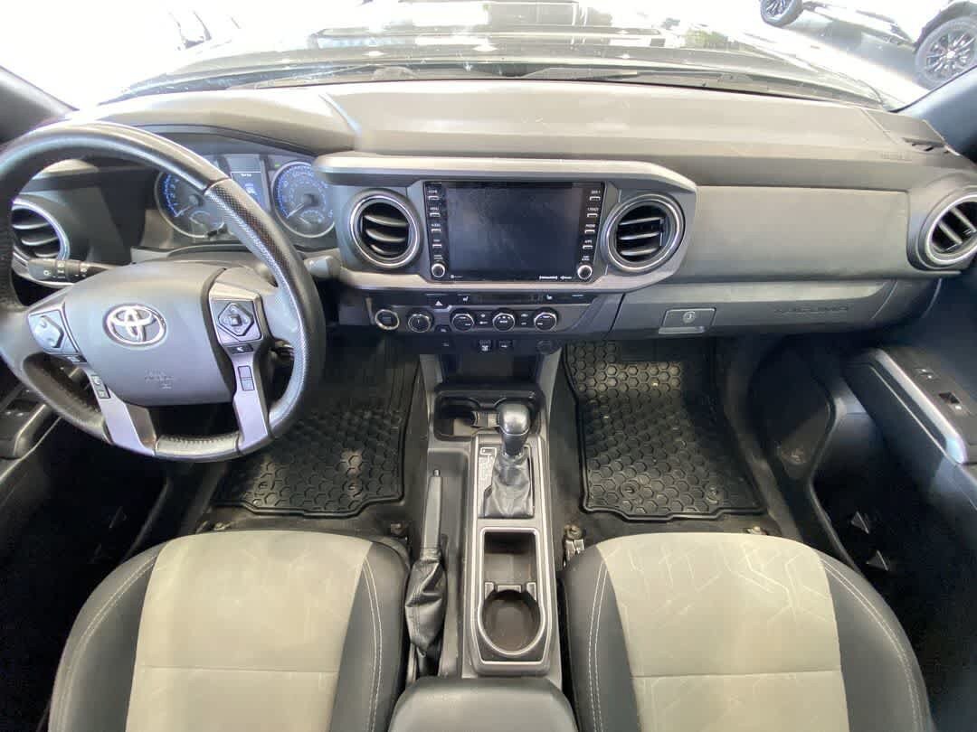 Used 2021 Toyota Tacoma SR5 AWD/4WD image 23