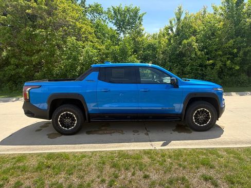New 2026 Chevrolet Silverado EV Trail Boss w/ Plus Package AWD/4WD image 10