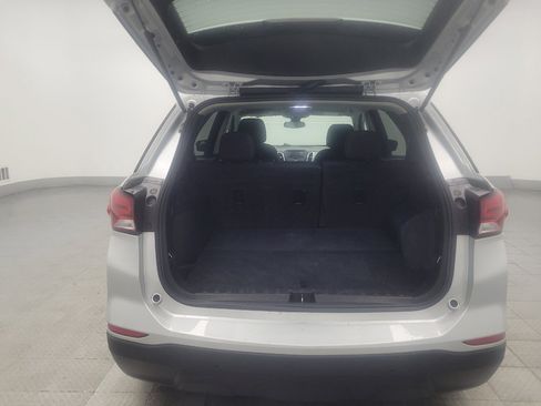 Used 2022 Chevrolet Equinox LS w/ LS Convenience Package FWD image 29