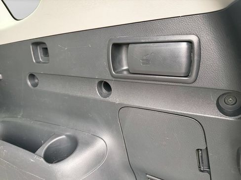 Used 2012 Toyota RAV4 4WD w/ Value Pkg image 32