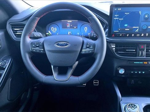 Used 2024 Ford Escape ST-Line Select w/ Tech Pack #2 image 5