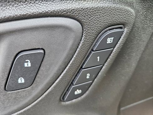 Certified 2024 Buick Encore GX Avenir image 21