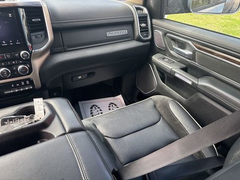 Used 2019 RAM 1500 Laramie AWD/4WD image 24