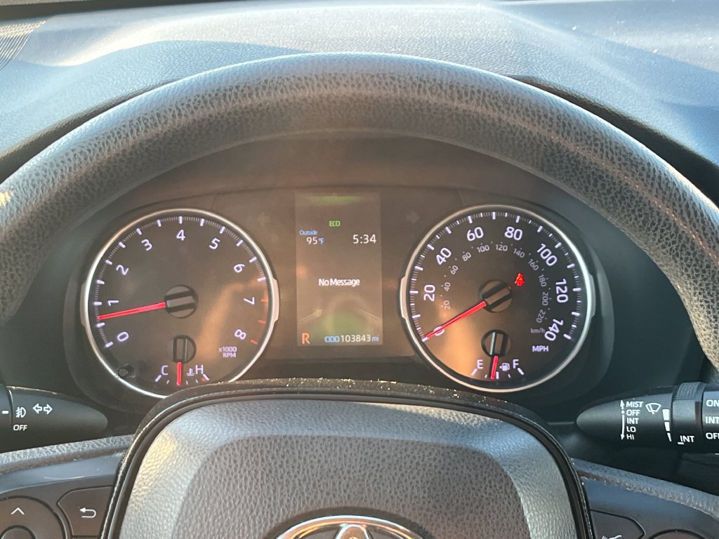Used 2019 Toyota RAV4 XLE w/ Convenience Package FWD image 15