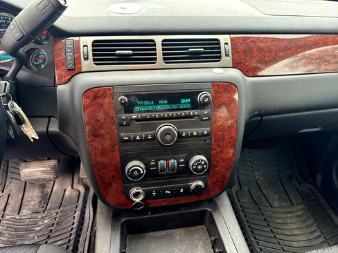 Used 2012 Chevrolet Avalanche LS w/ All-Star Edition image 10