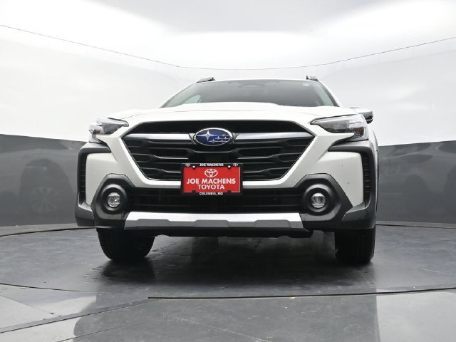 Used 2025 Subaru Outback Touring XT AWD/4WD image 32
