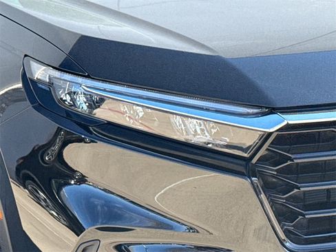 Used 2024 Honda CR-V EX-L image 4