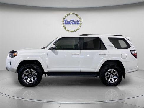 Used 2021 Toyota 4Runner TRD Off-Road Premium image 3
