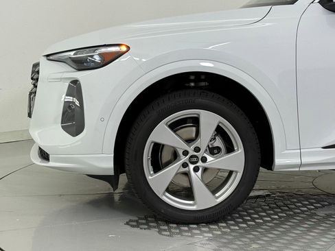 New 2025 Audi Q5 Premium Plus image 12