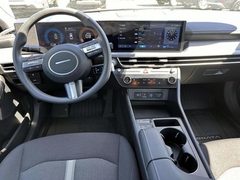 Used 2025 Hyundai Sonata SEL FWD image 15