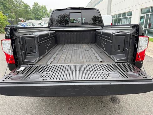 Used 2019 Nissan Titan Platinum Reserve w/ Platinum Utility Package AWD/4WD image 28
