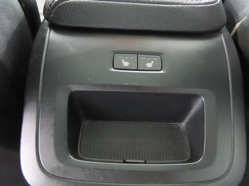 Used 2020 Volvo XC60 T6 Momentum w/ Protection Package Premier AWD/4WD image 34