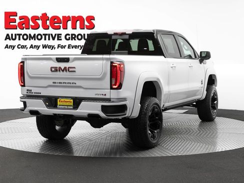 Used 2024 GMC Sierra 1500 AT4 w/ Technology Package AWD/4WD image 5