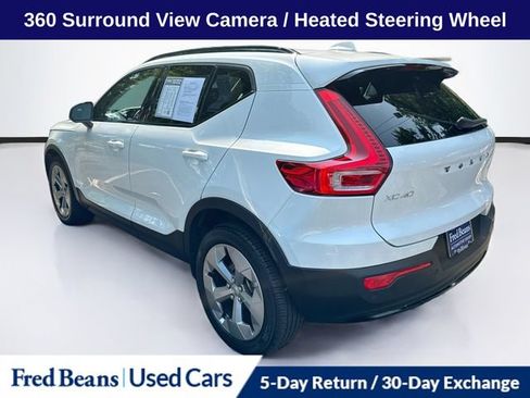 Used 2023 Volvo XC40 B5 Plus w/ Driver Assist Package AWD/4WD image 7