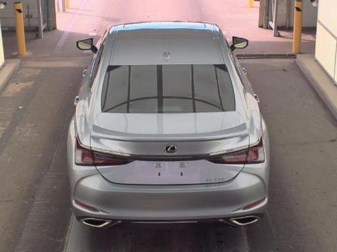 Used 2022 Lexus ES 350 F Sport w/ Accessory Package 2 FWD image 7