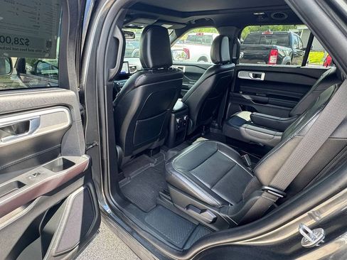 Used 2020 Ford Explorer Limited w/ Class III Trailer Tow Package AWD/4WD image 14