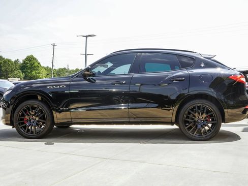 Used 2018 Maserati Levante GranSport AWD/4WD image 9