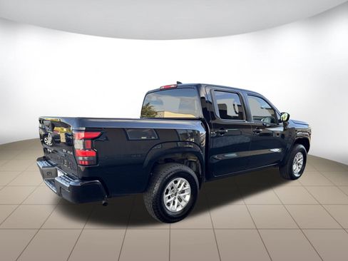 Used 2024 Nissan Frontier SV AWD/4WD image 7
