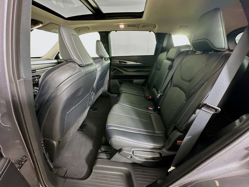 Used 2023 INFINITI QX60 Luxe w/ Cargo Package AWD/4WD image 29